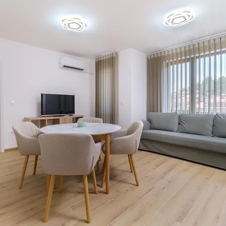 Modern 1-Bedroom Apartment With Free Parking Plovdiv Exterior photo