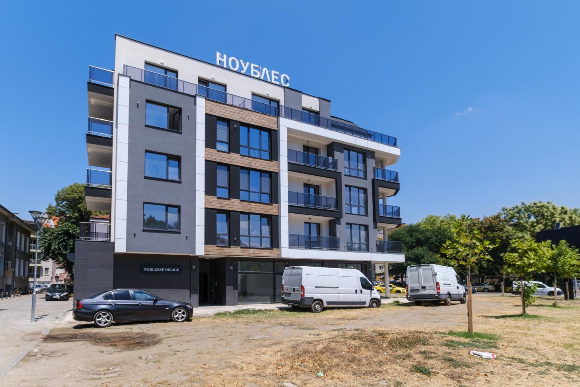 Modern 1-bedroom With Free Parking Apartment